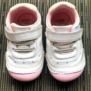 Baby shoes Size 4.5 12-18M